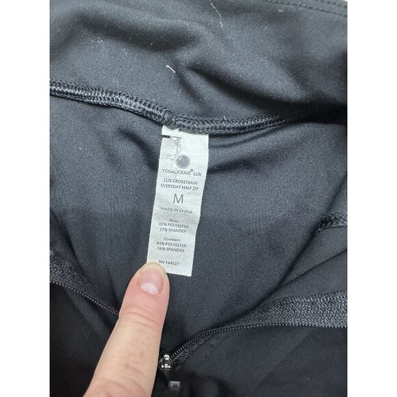 Yogalicious Cropped 1/4 Zip Pullover Thumb Holes Black M - Picture 2 of 5